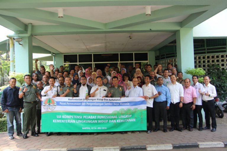 MENJADI BANGSA UNGGUL MELALUI SDM YANG KOMPETEN