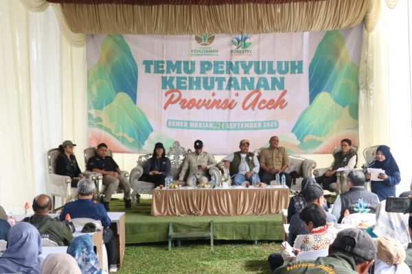 PENYULUH KEHUTANAN ACEH DUKUNG KONSERVASI GAJAH SUMATERA MELALUI PROGRAM PECI
