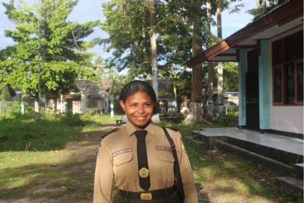 Hutan, Ibu, dan Harapan: Langkah Jesi dari Timur Indonesia